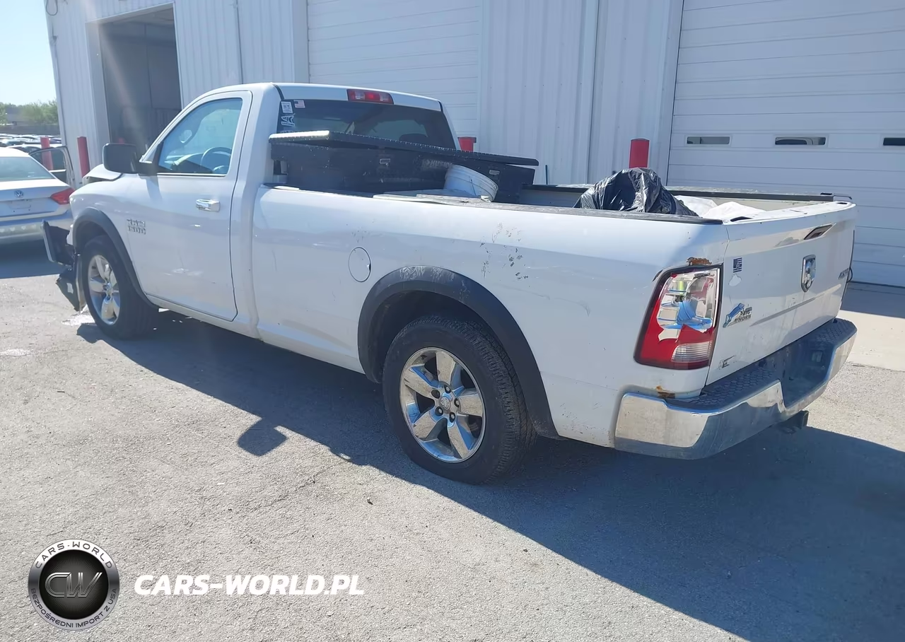 2015 Ram 1500 Big Horn VIN:3C6JR7EG3FG586097 - 3