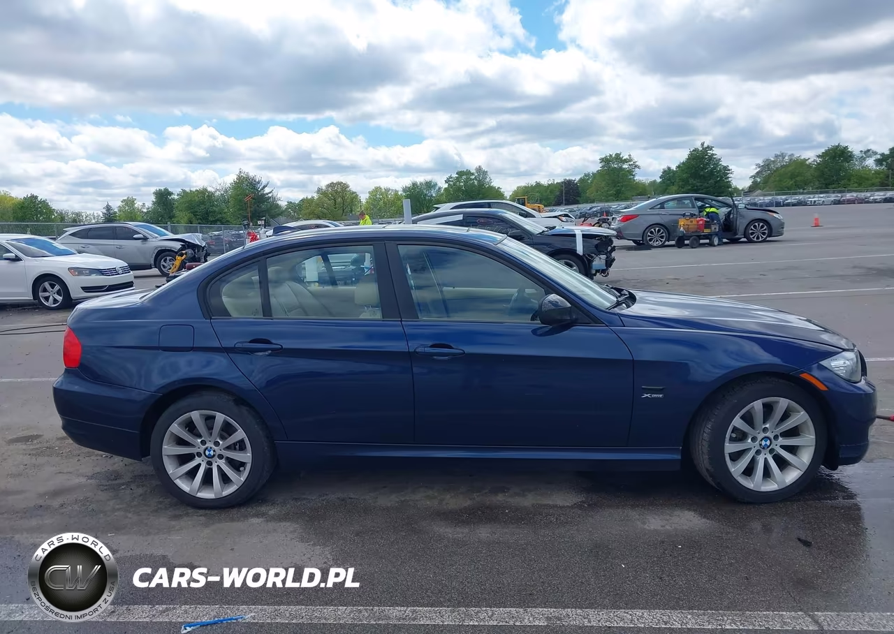 2011 BMW 328I xDrive VIN:WBAPK7C54BF195266 - 13