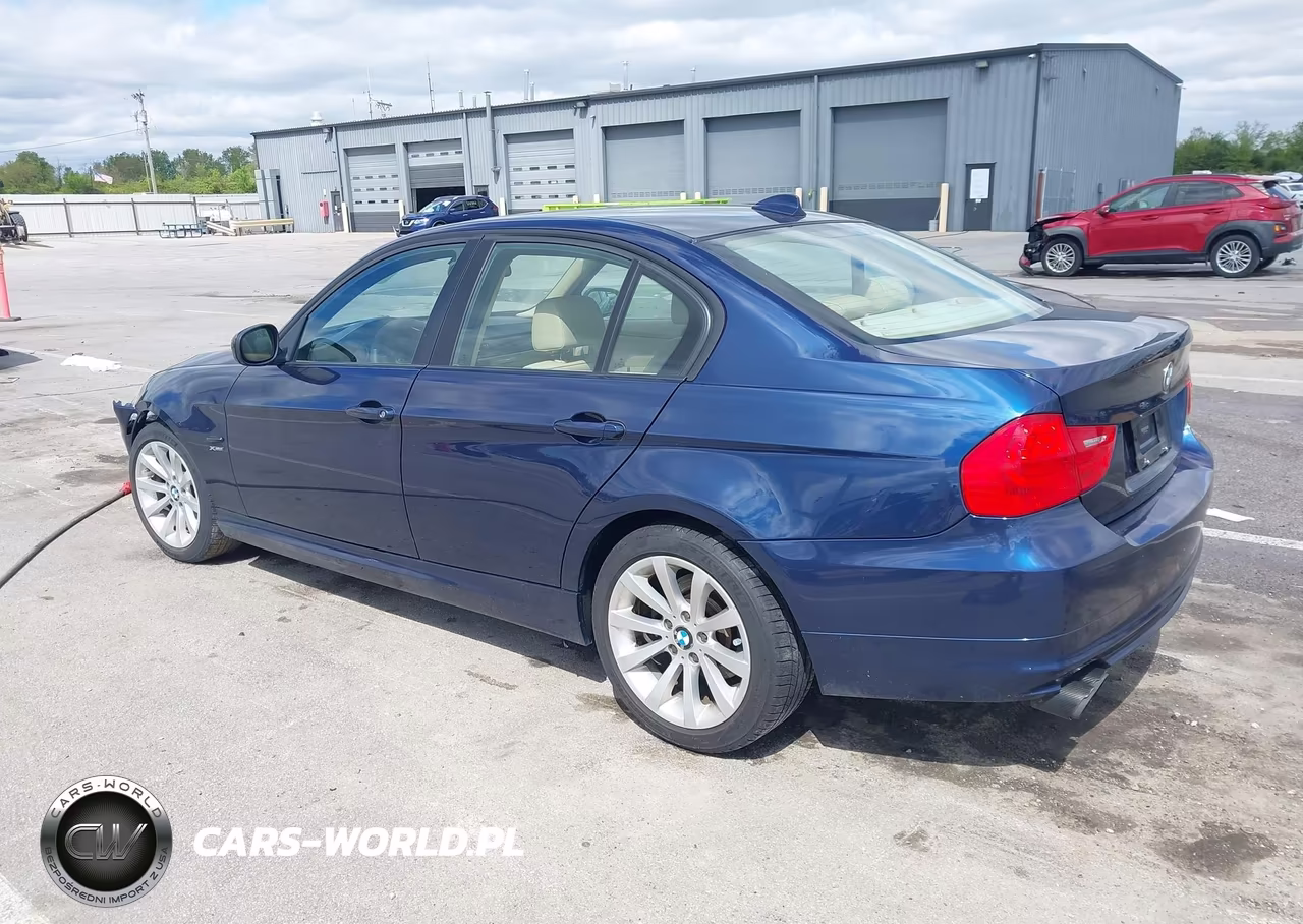 2011 BMW 328I xDrive VIN:WBAPK7C54BF195266 - 3