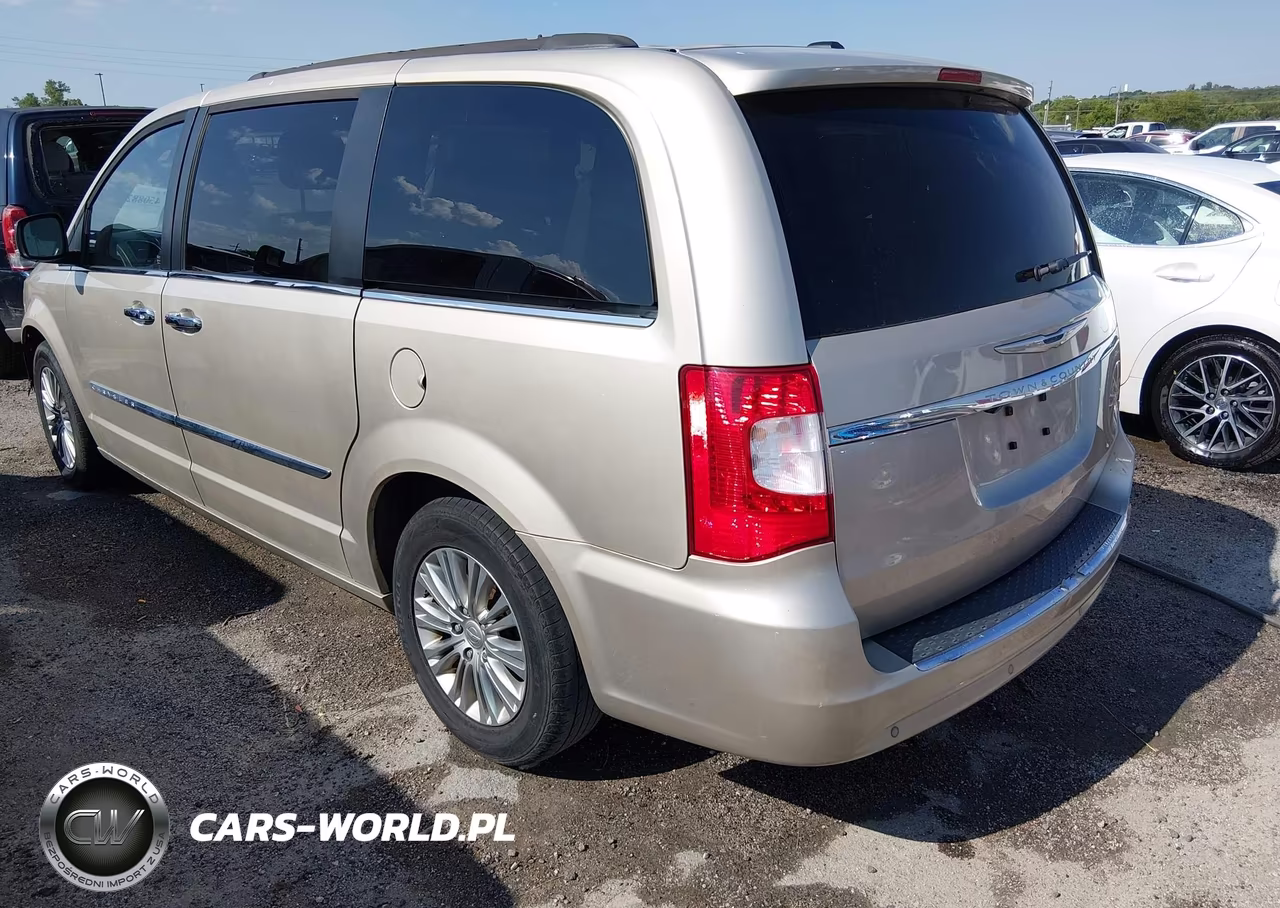 2015 Chrysler Town & Country Touring-L VIN:2C4RC1CG1FR574280 - 3