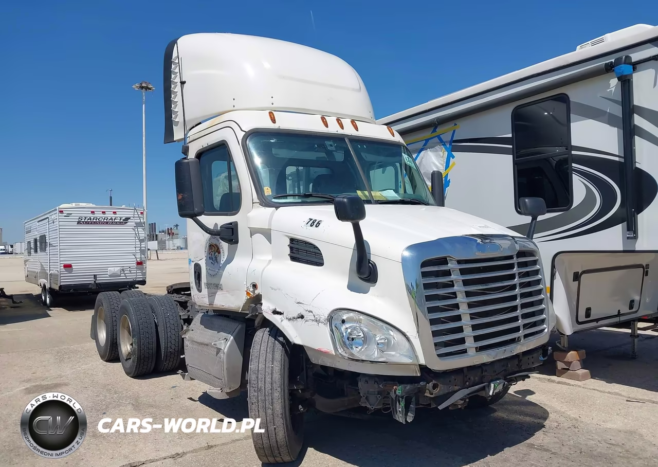 2017 Freightliner Cascadia 113
