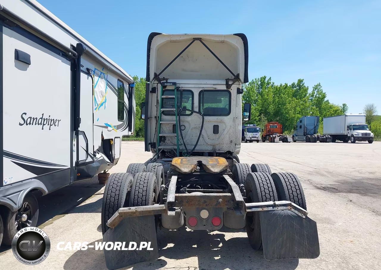 2017 Freightliner Cascadia 113 VIN:1FUJGBDV8HLHS7894 - 17