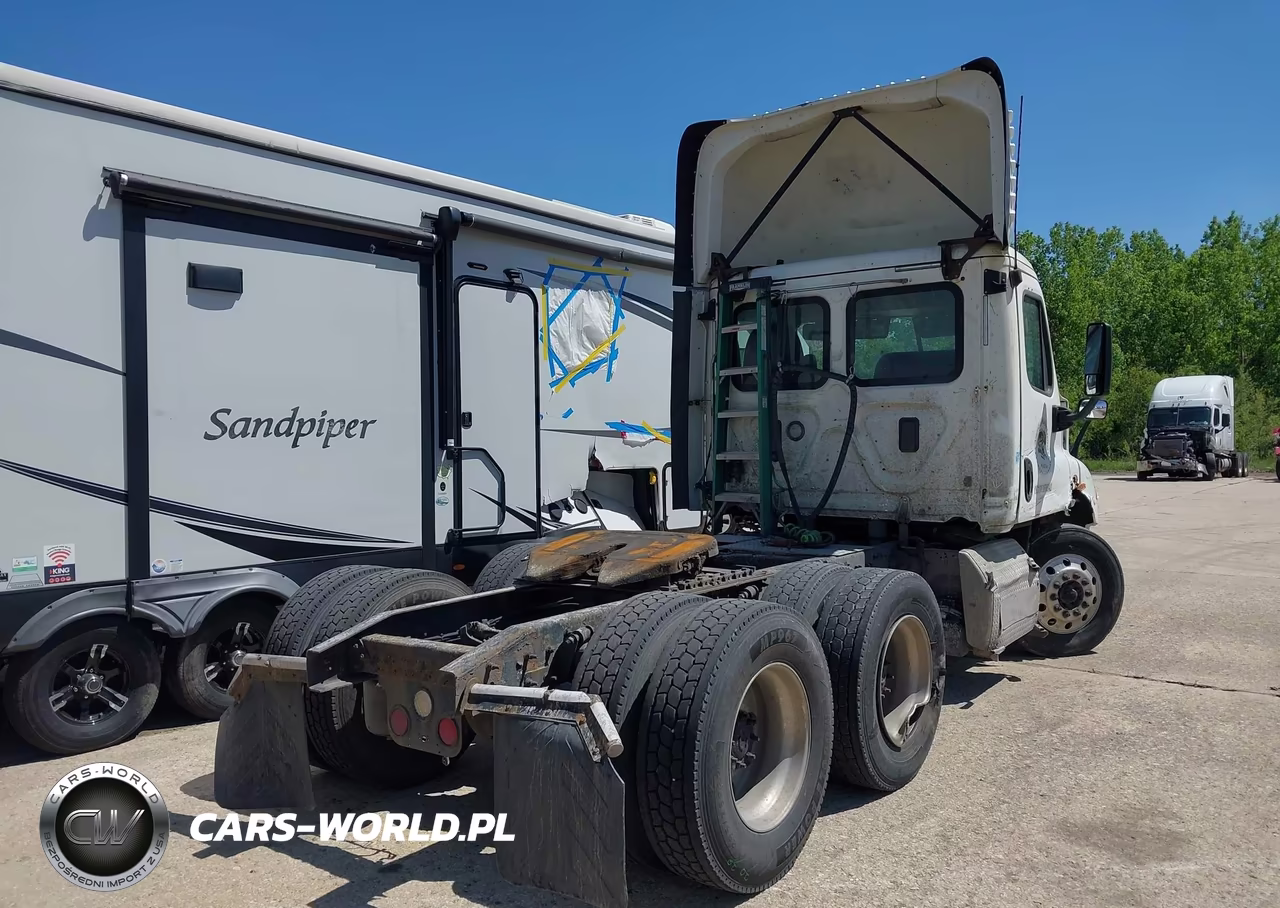 2017 Freightliner Cascadia 113 VIN:1FUJGBDV8HLHS7894 - 4