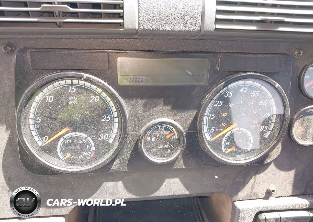 2017 Freightliner Cascadia 113 VIN:1FUJGBDV8HLHS7894 - 5