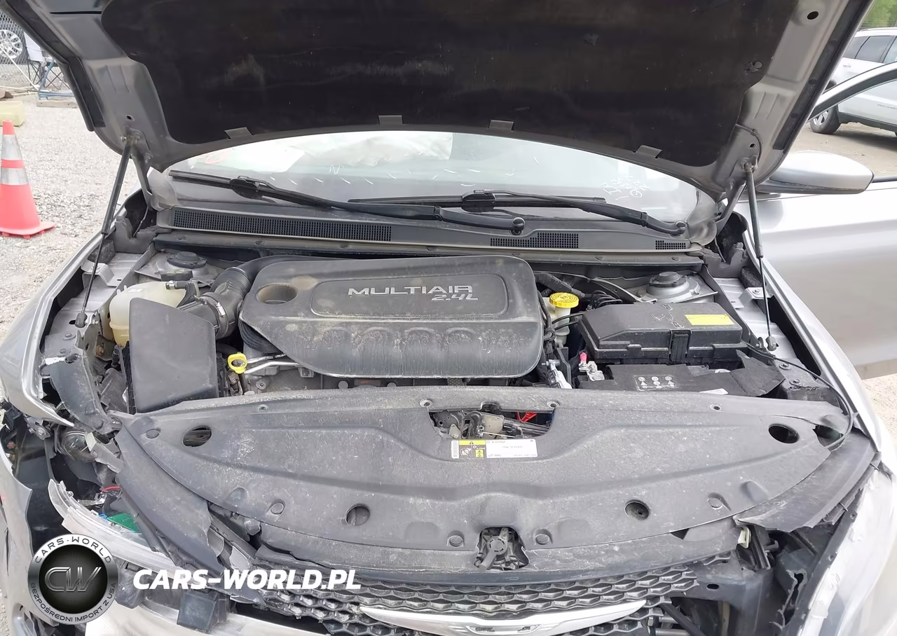 2015 Chrysler 200 Limited VIN:1C3CCCAB9FN503614 - 10