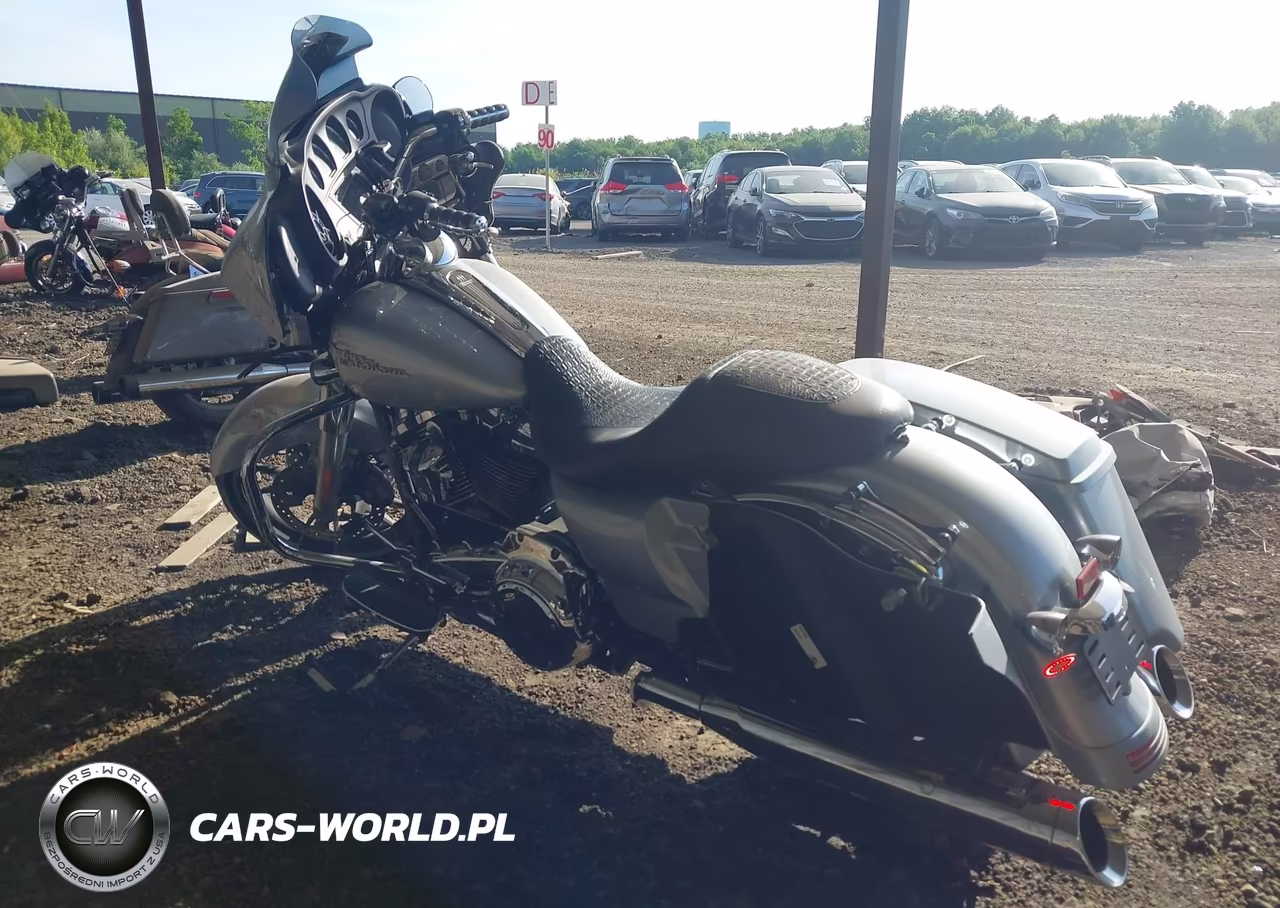 2020 Harley-Davidson Flhx VIN:1HD1KBC14LB636507 - 3