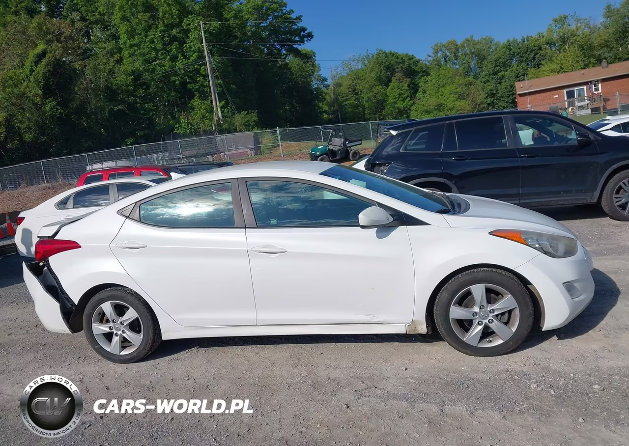2013 Hyundai Elantra Gls VIN:5NPDH4AE4DH437214 - 14