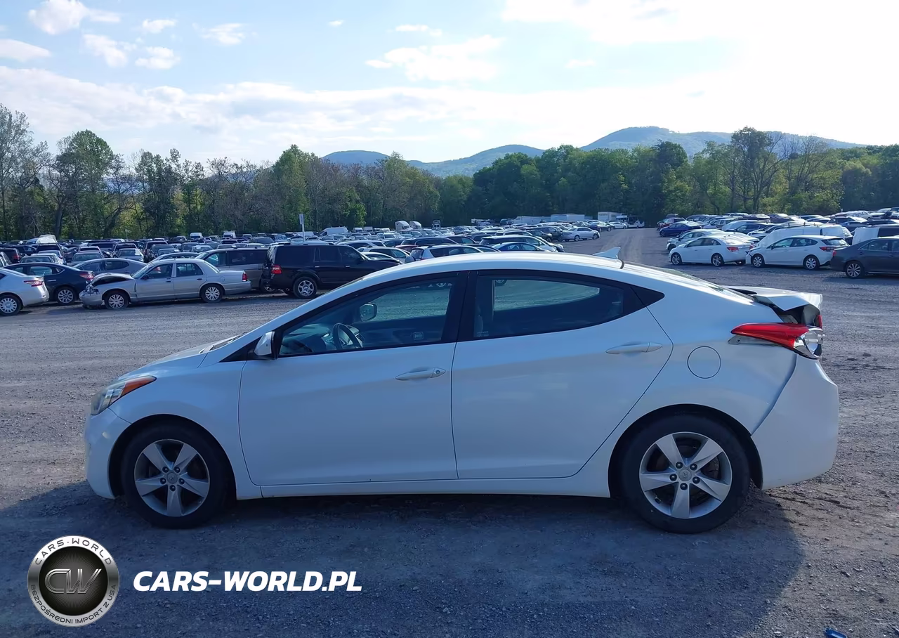 2013 Hyundai Elantra Gls VIN:5NPDH4AE4DH437214 - 15