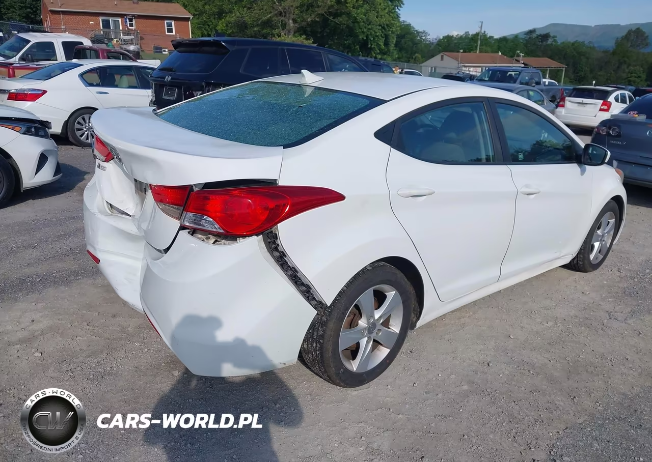 2013 Hyundai Elantra Gls VIN:5NPDH4AE4DH437214 - 4