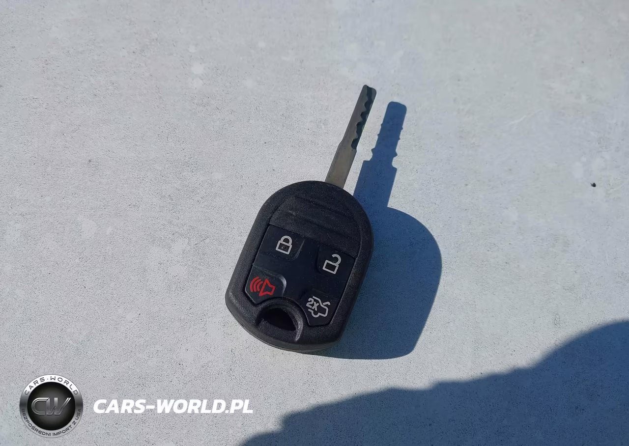 2018 Ford Focus Se VIN:1FADP3F2XJL256188 - 11