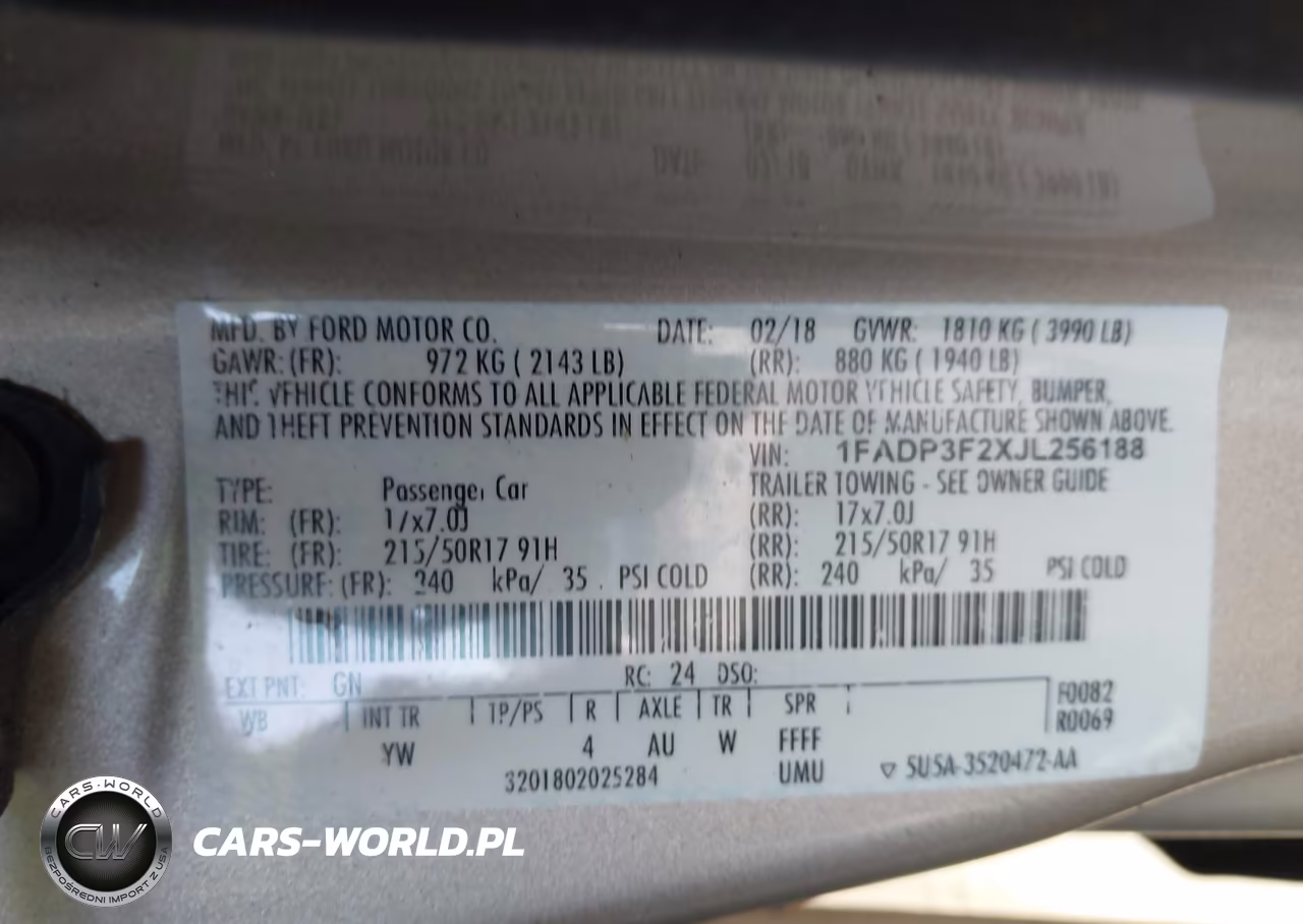 2018 Ford Focus Se VIN:1FADP3F2XJL256188 - 9