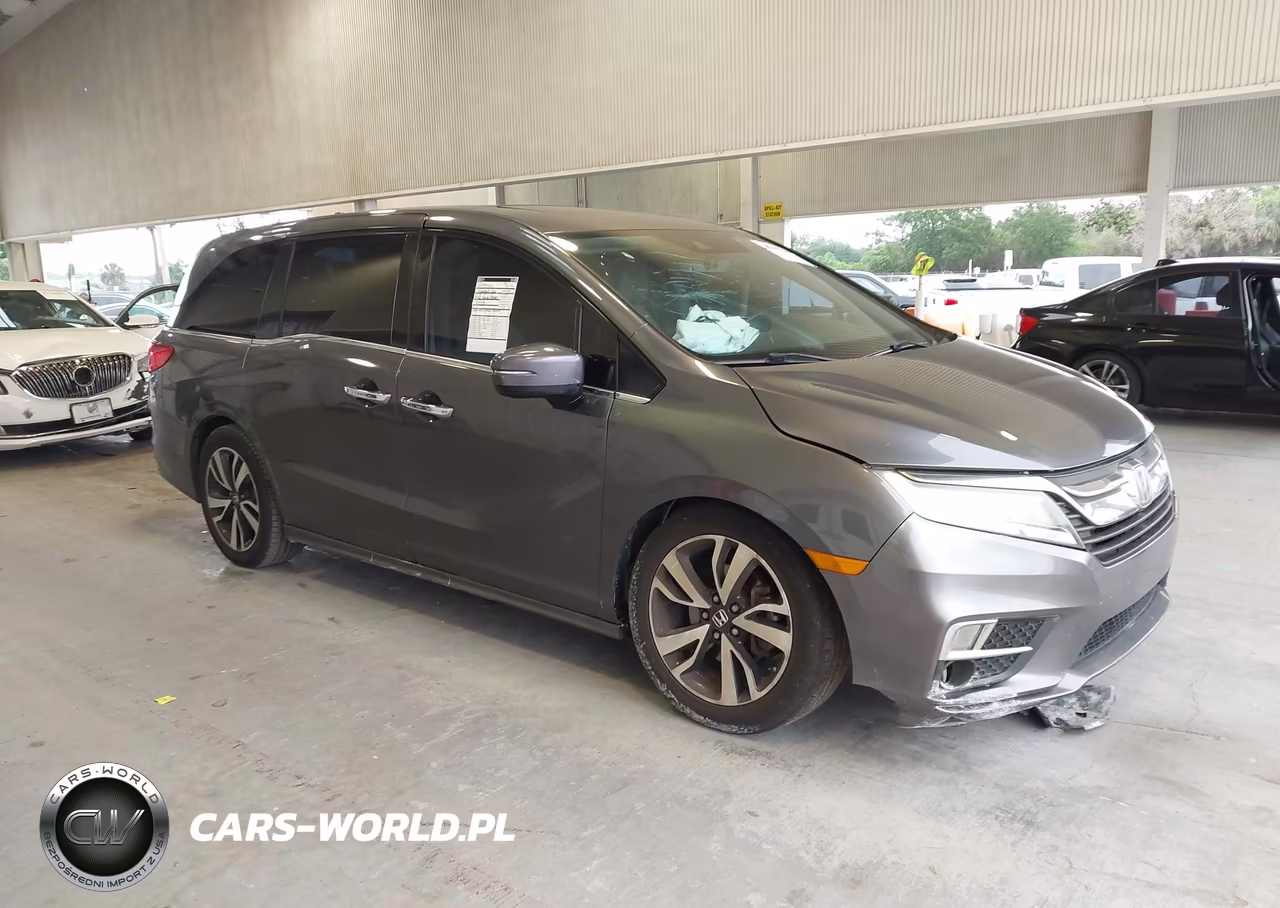 2018 Honda Odyssey Elite VIN:5FNRL6H92JB078528 - 13