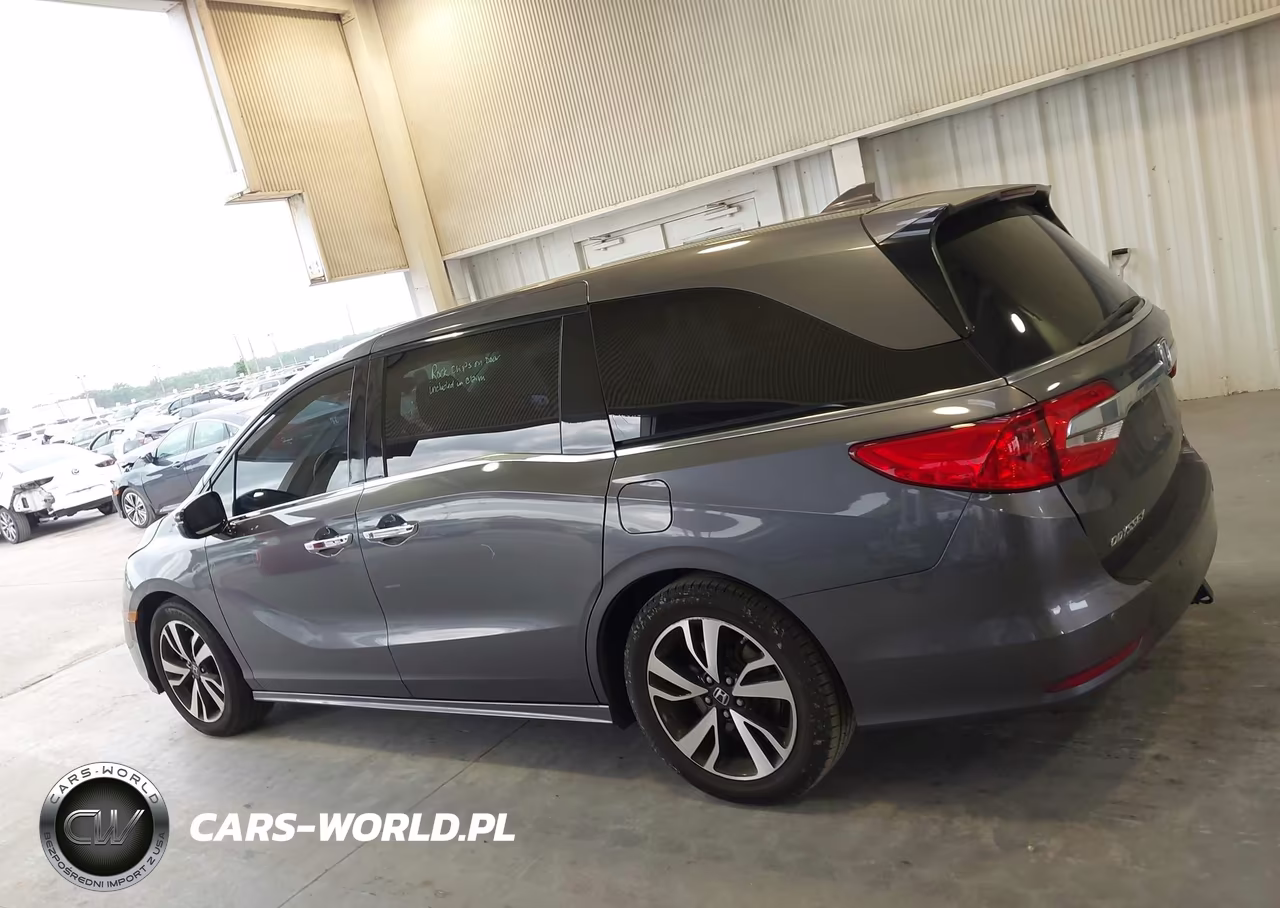 2018 Honda Odyssey Elite VIN:5FNRL6H92JB078528 - 14
