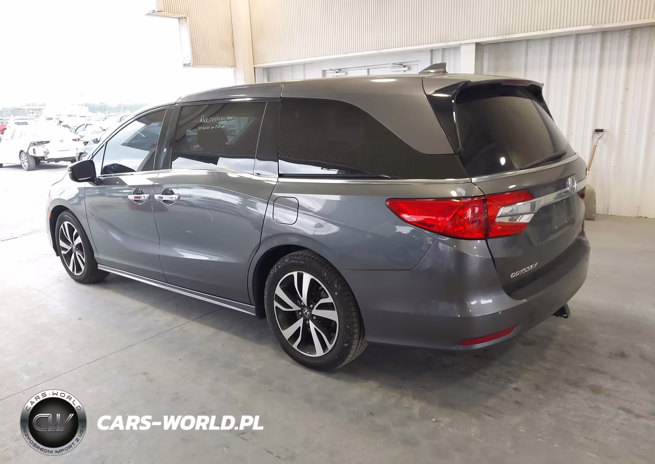 2018 Honda Odyssey Elite VIN:5FNRL6H92JB078528 - 3