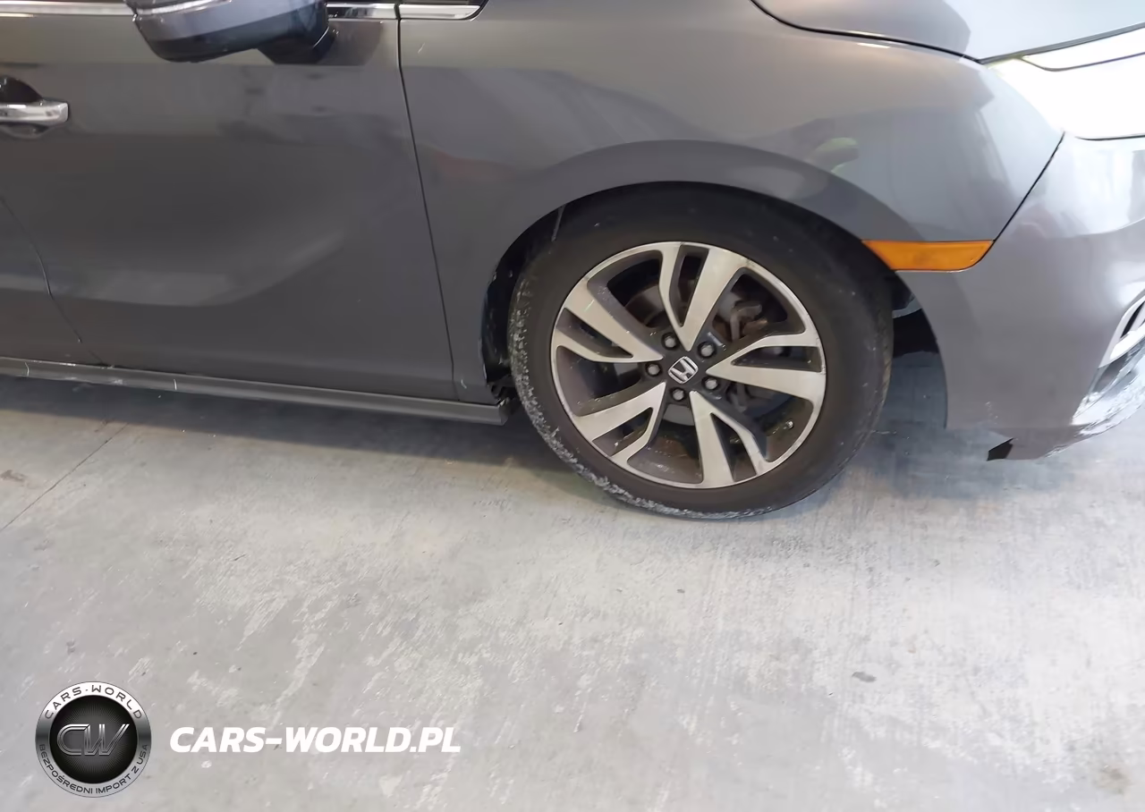 2018 Honda Odyssey Elite VIN:5FNRL6H92JB078528 - 6