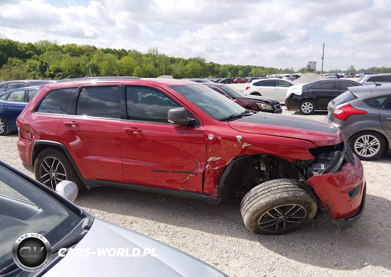2018 Jeep Grand Cherokee Trailhawk 4X4 VIN:1C4RJFLG8JC235715 - 12