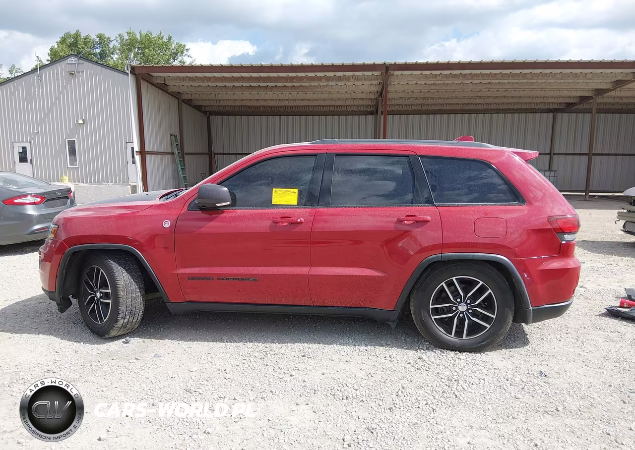2018 Jeep Grand Cherokee Trailhawk 4X4 VIN:1C4RJFLG8JC235715 - 13