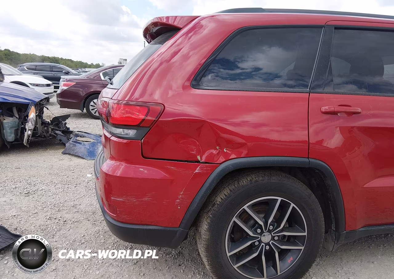 2018 Jeep Grand Cherokee Trailhawk 4X4 VIN:1C4RJFLG8JC235715 - 6