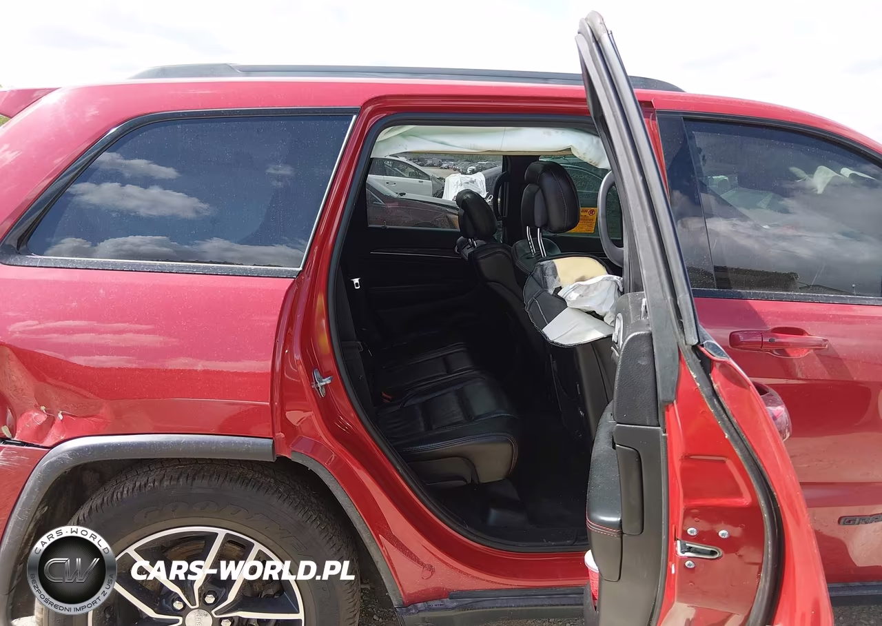 2018 Jeep Grand Cherokee Trailhawk 4X4 VIN:1C4RJFLG8JC235715 - 8