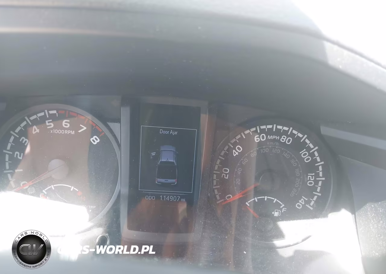 2020 Toyota Tacoma Sr VIN:5TFAX5GN8LX182301 - 7