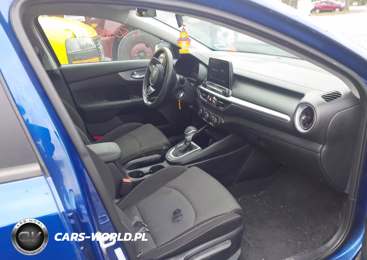 2024 Kia Forte Lxs VIN:3KPF24AD0RE762973 - 5