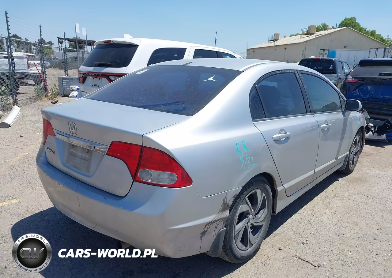 2011 Honda Civic Lx VIN:2HGFA1F55BH536829 - 4