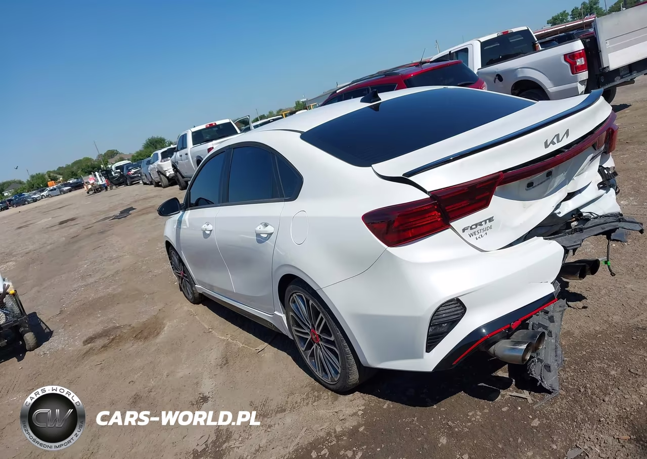 2024 Kia Forte Gt VIN:3KPF44AC2RE832877 - 3