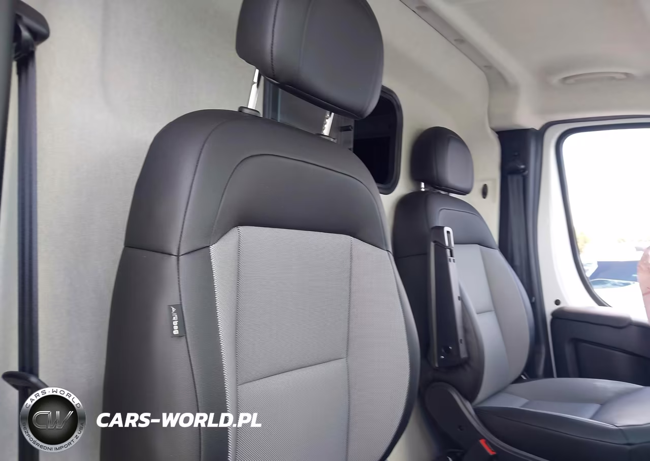2025 Ram Promaster 1500 Tradesman Low Roof 118 Wb W-Pass Seat VIN:3C6LRVNG3SE545102 - 8