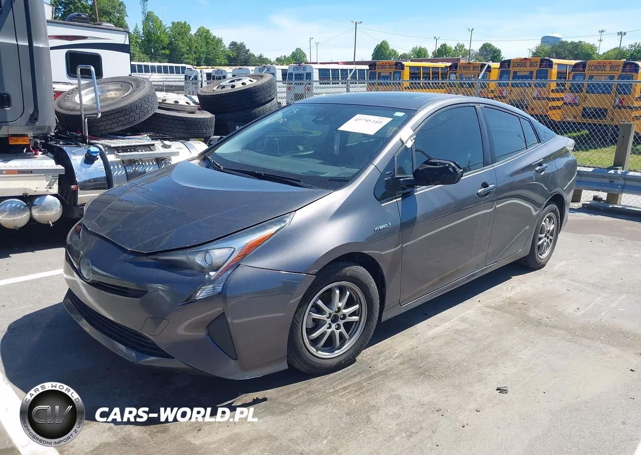 2016 Toyota Prius Three VIN:JTDKARFU3G3526569 - 2
