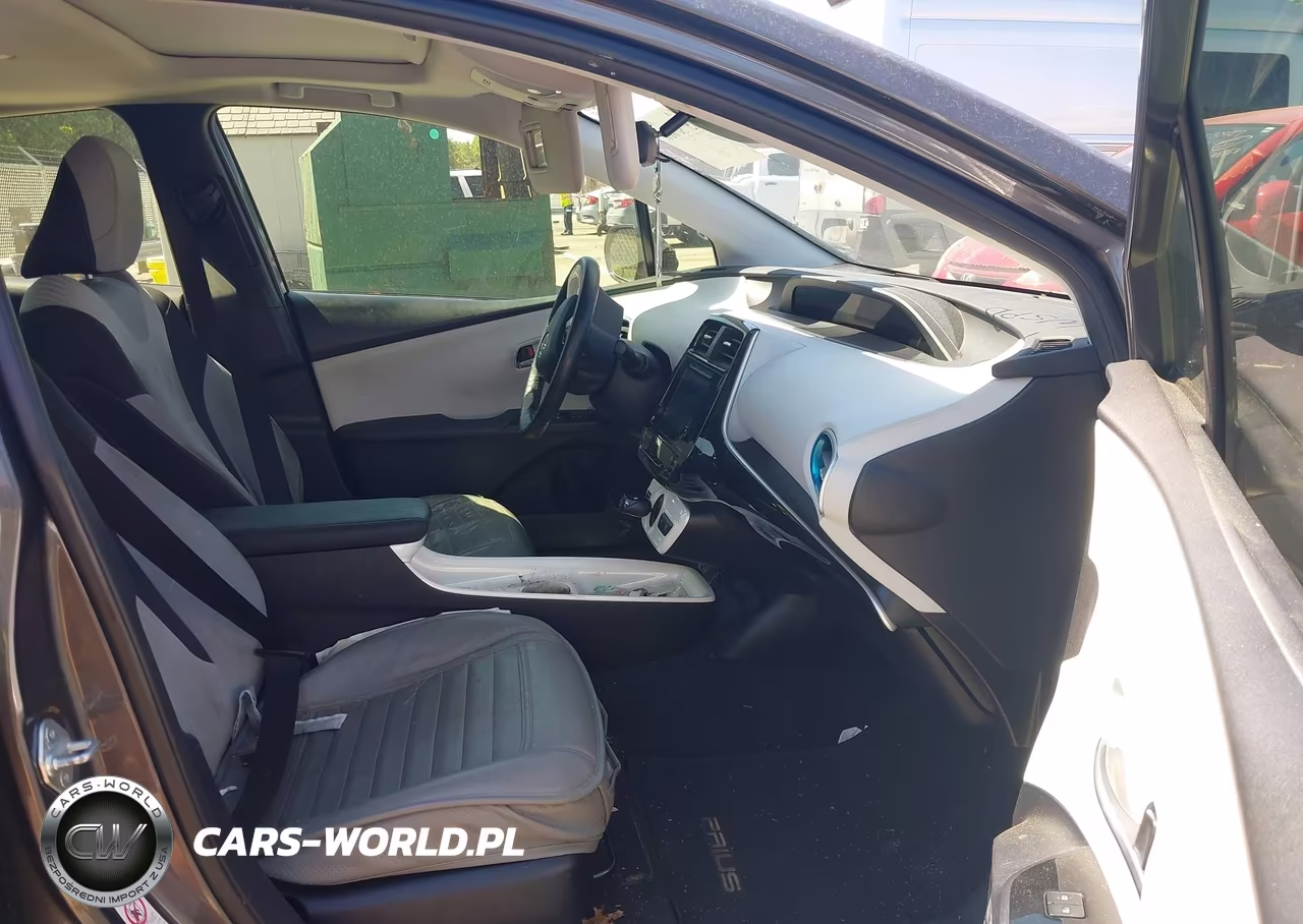 2016 Toyota Prius Three VIN:JTDKARFU3G3526569 - 5