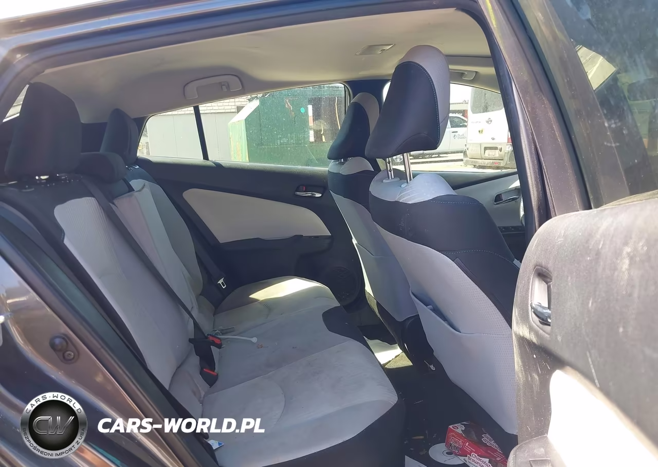 2016 Toyota Prius Three VIN:JTDKARFU3G3526569 - 8