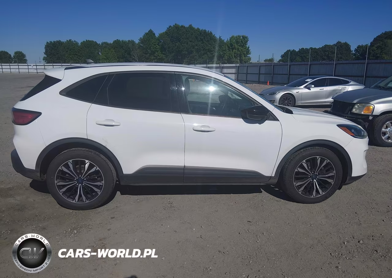 2021 Ford Escape Se VIN:1FMCU0G65MUB29616 - 13