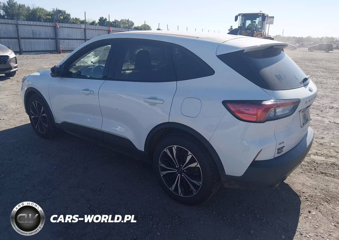 2021 Ford Escape Se VIN:1FMCU0G65MUB29616 - 3