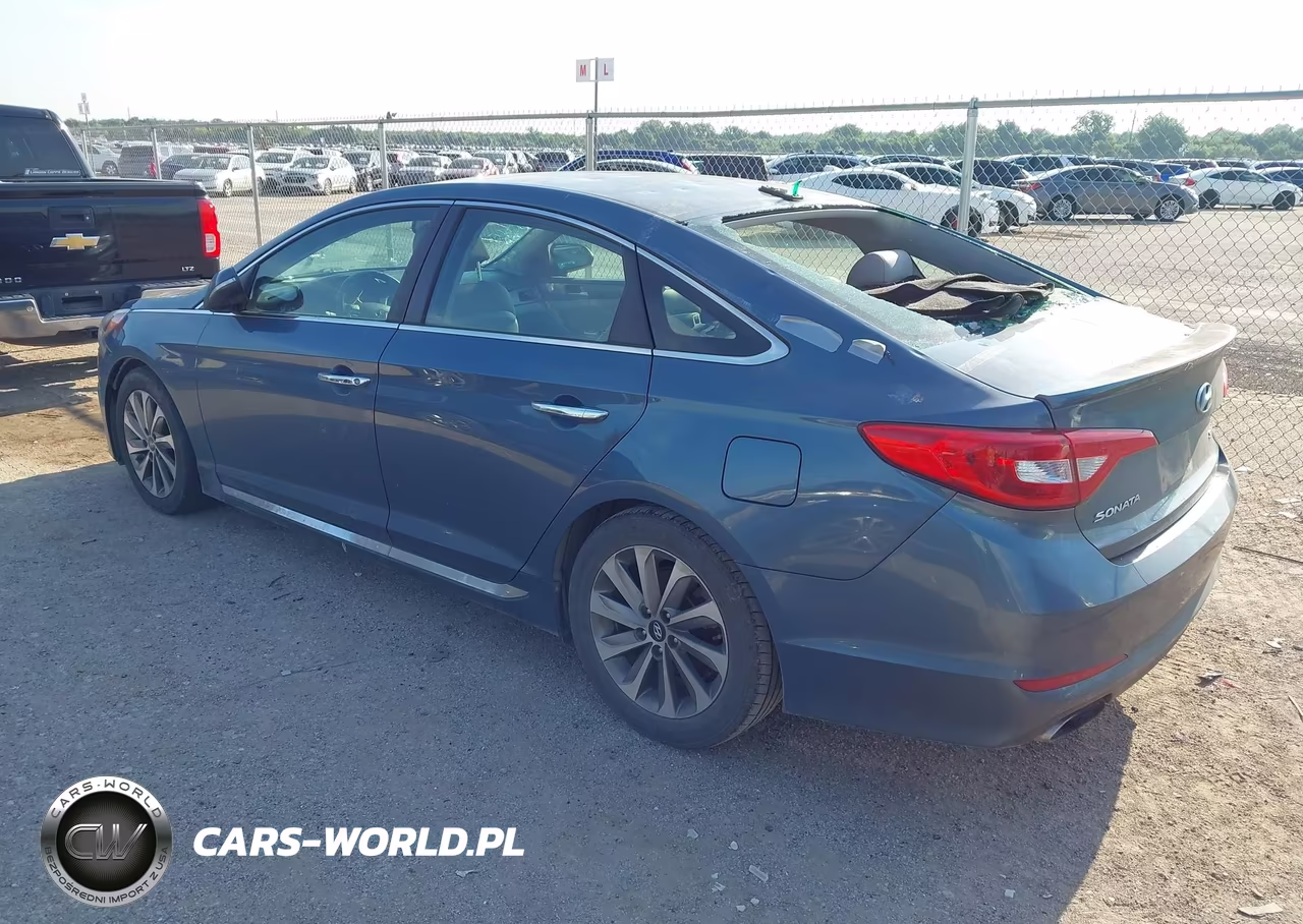 2016 Hyundai Sonata Sport VIN:5NPE34AF5GH421104 - 3