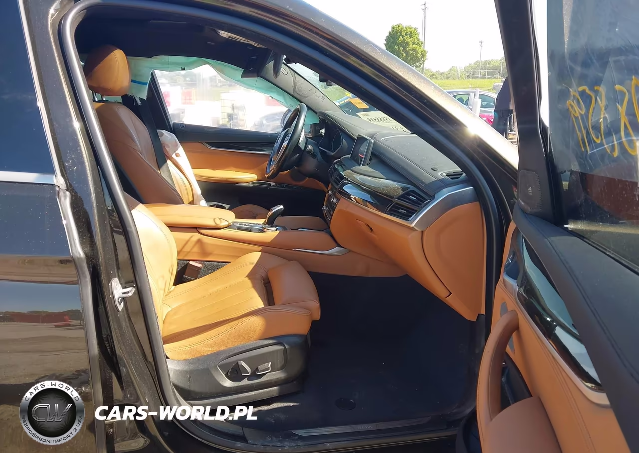 2018 BMW X6 xDrive50I VIN:5UXKU6C56J0Z66523 - 5