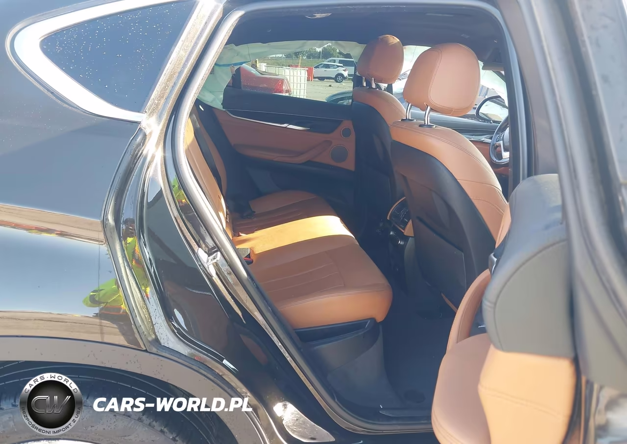 2018 BMW X6 xDrive50I VIN:5UXKU6C56J0Z66523 - 8