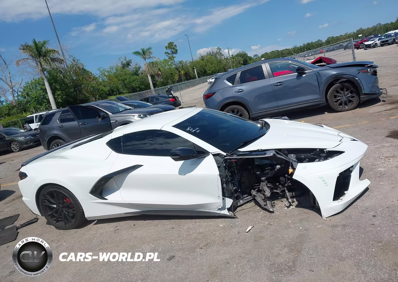 2024 Chevrolet Corvette 2Lt VIN:1G1YB2D40R5107662 - 13