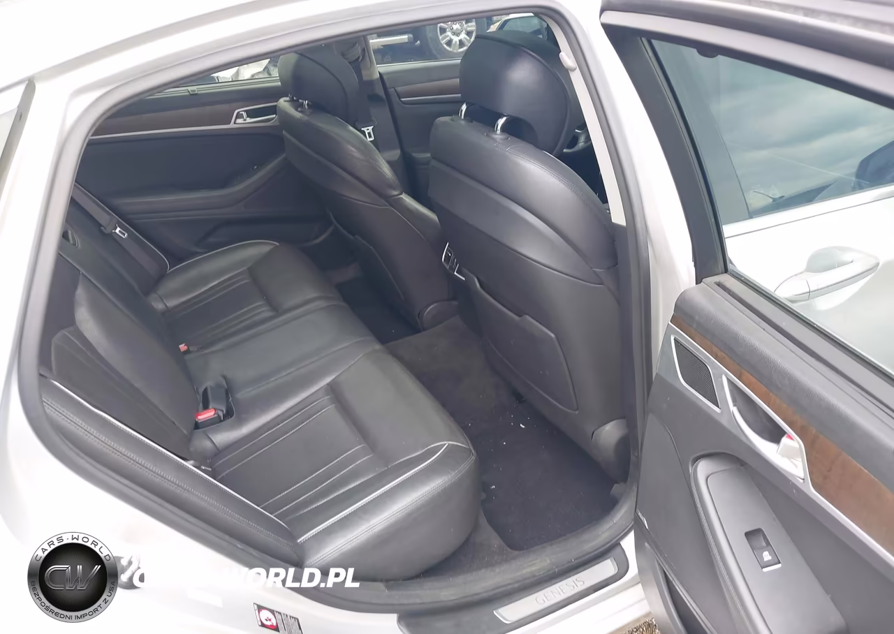 2017 Genesis G80 3.8 VIN:KMHGN4JE3HU194234 - 8