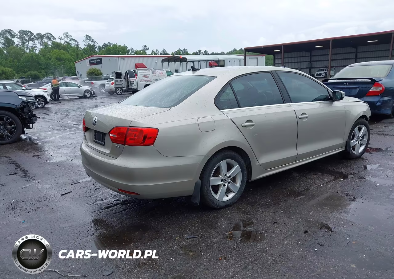 2013 Volkswagen Jetta 2.0L Tdi VIN:3VWLL7AJ8DM202380 - 4
