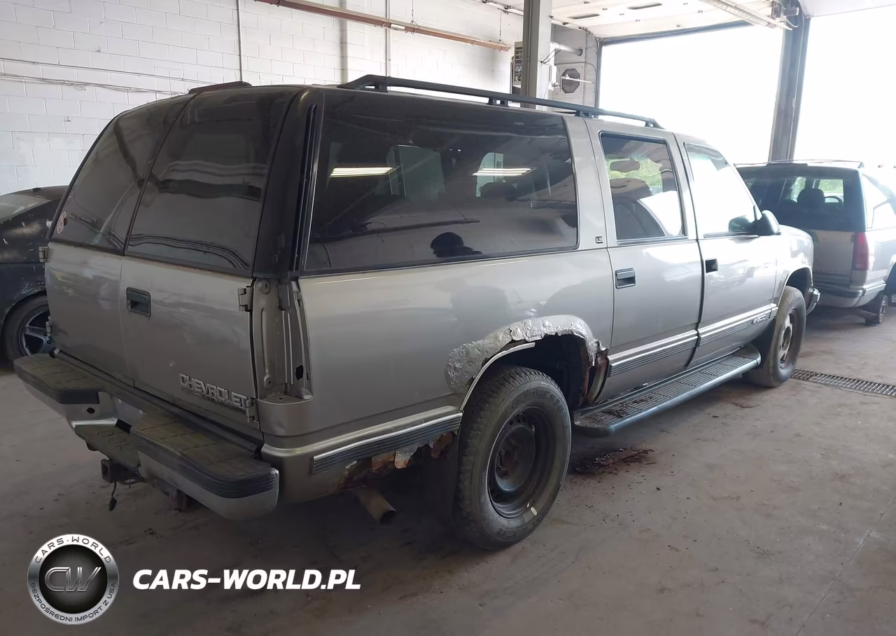 1999 Chevrolet Suburban 1500 Lt VIN:3GNFK16R2XG204604 - 4
