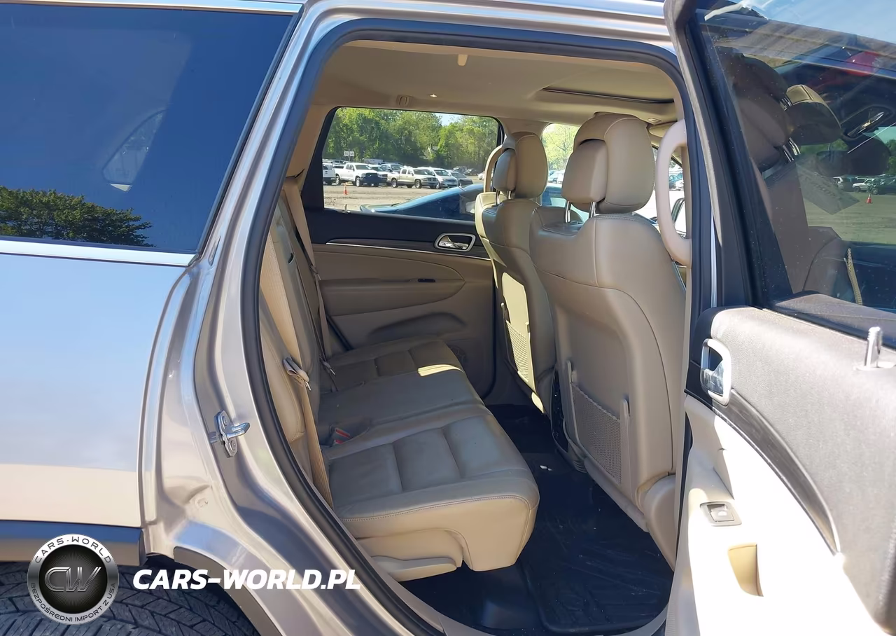 2019 Jeep Grand Cherokee Limited 4X4 VIN:1C4RJFBG8KC830793 - 8