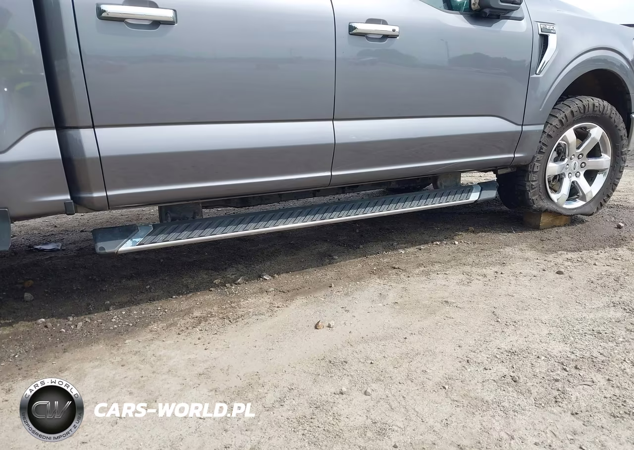 2022 Ford F-150 Xlt VIN:1FTFW1E59NFA02613 - 17