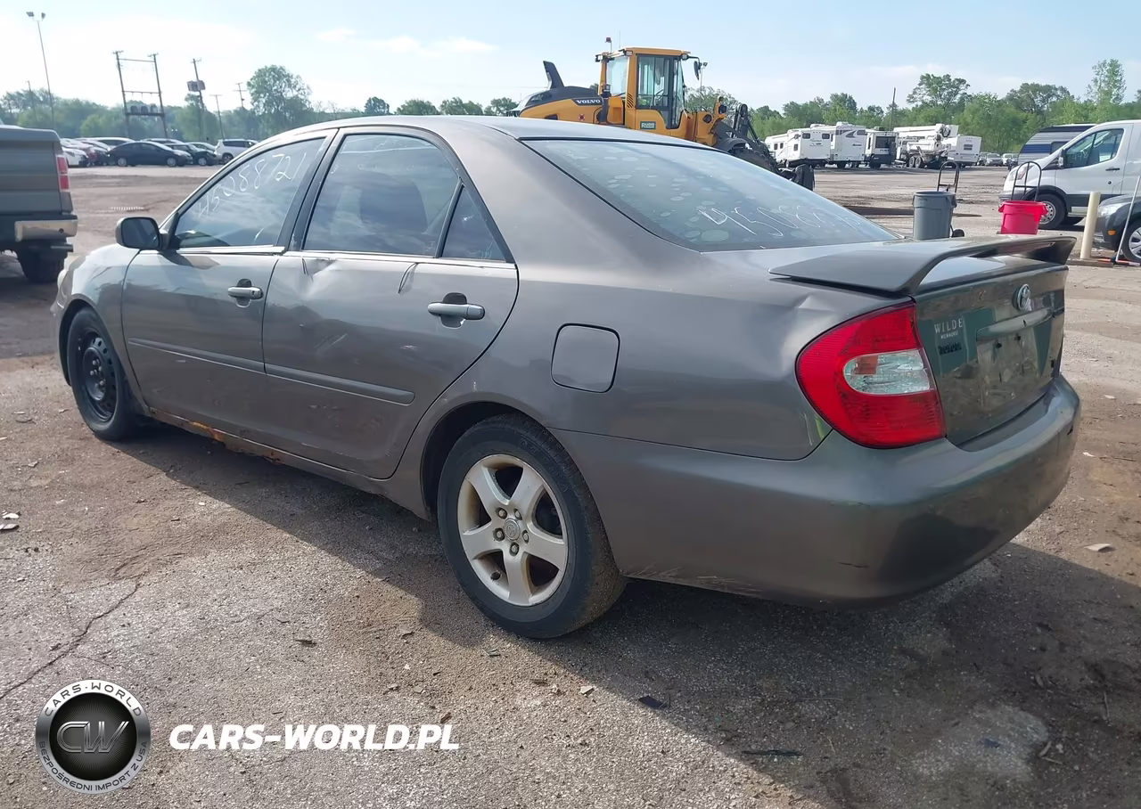 2002 Toyota Camry Se VIN:4T1BF30KX2U538030 - 3