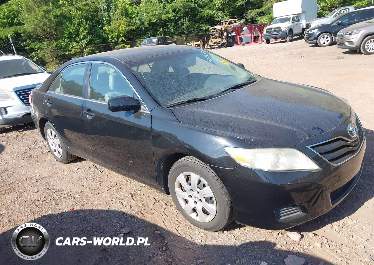 Główne zdjęcie 2010 Toyota Camry Le