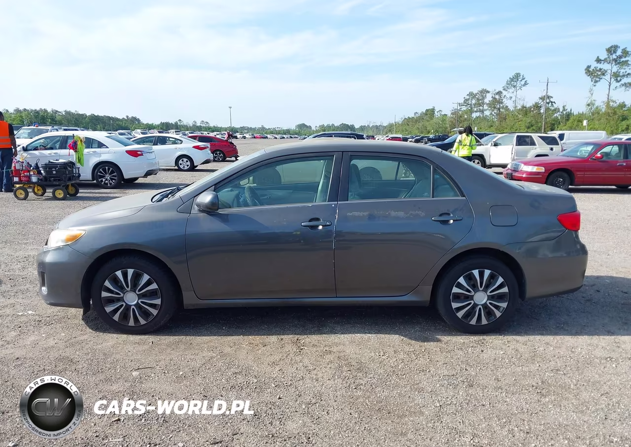 2013 Toyota Corolla Le VIN:5YFBU4EE7DP108068 - 14