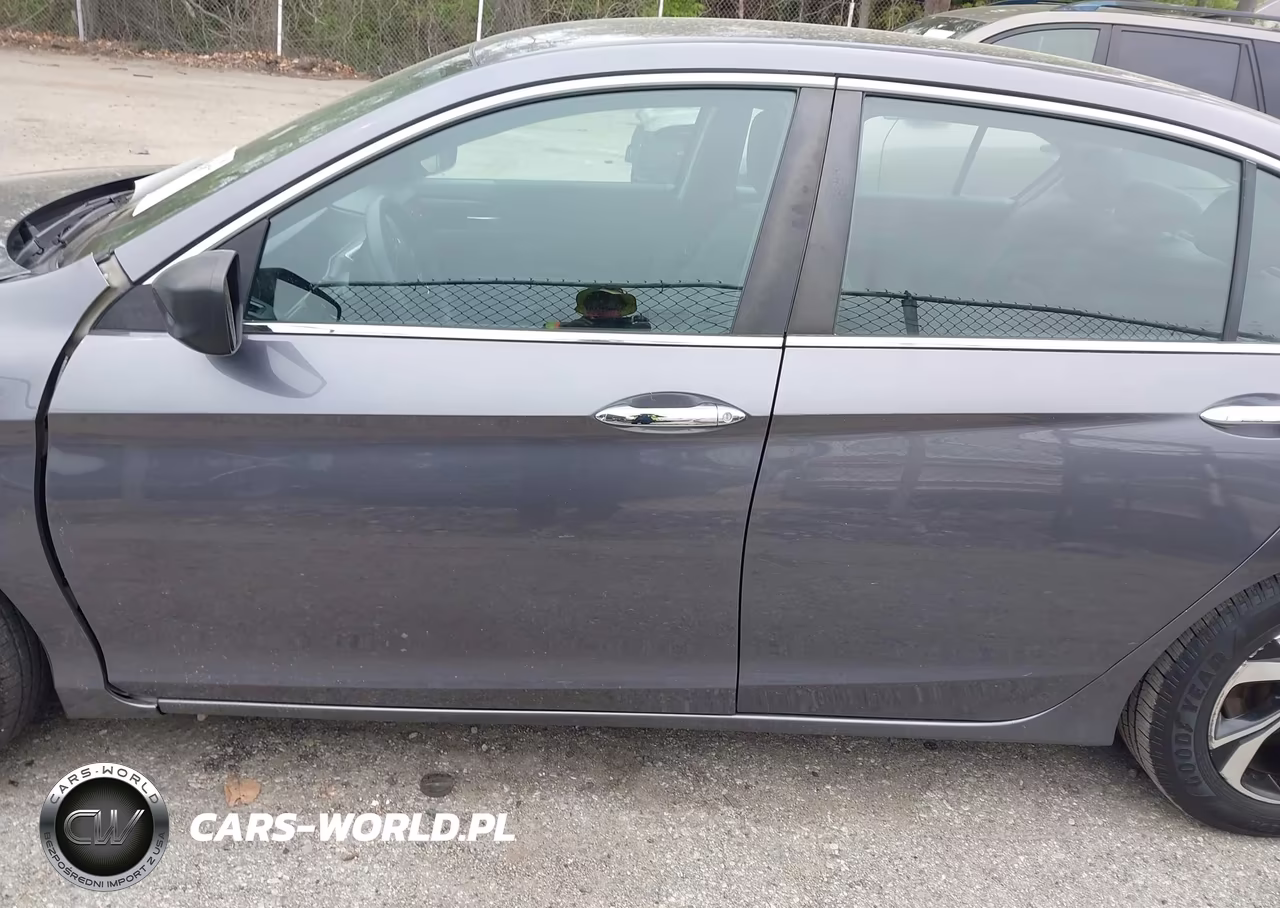 2017 Honda Accord Lx VIN:1HGCR2F37HA035626 - 15