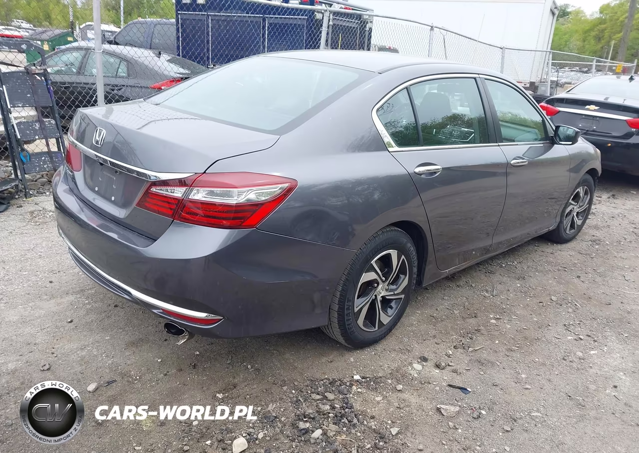 2017 Honda Accord Lx VIN:1HGCR2F37HA035626 - 4