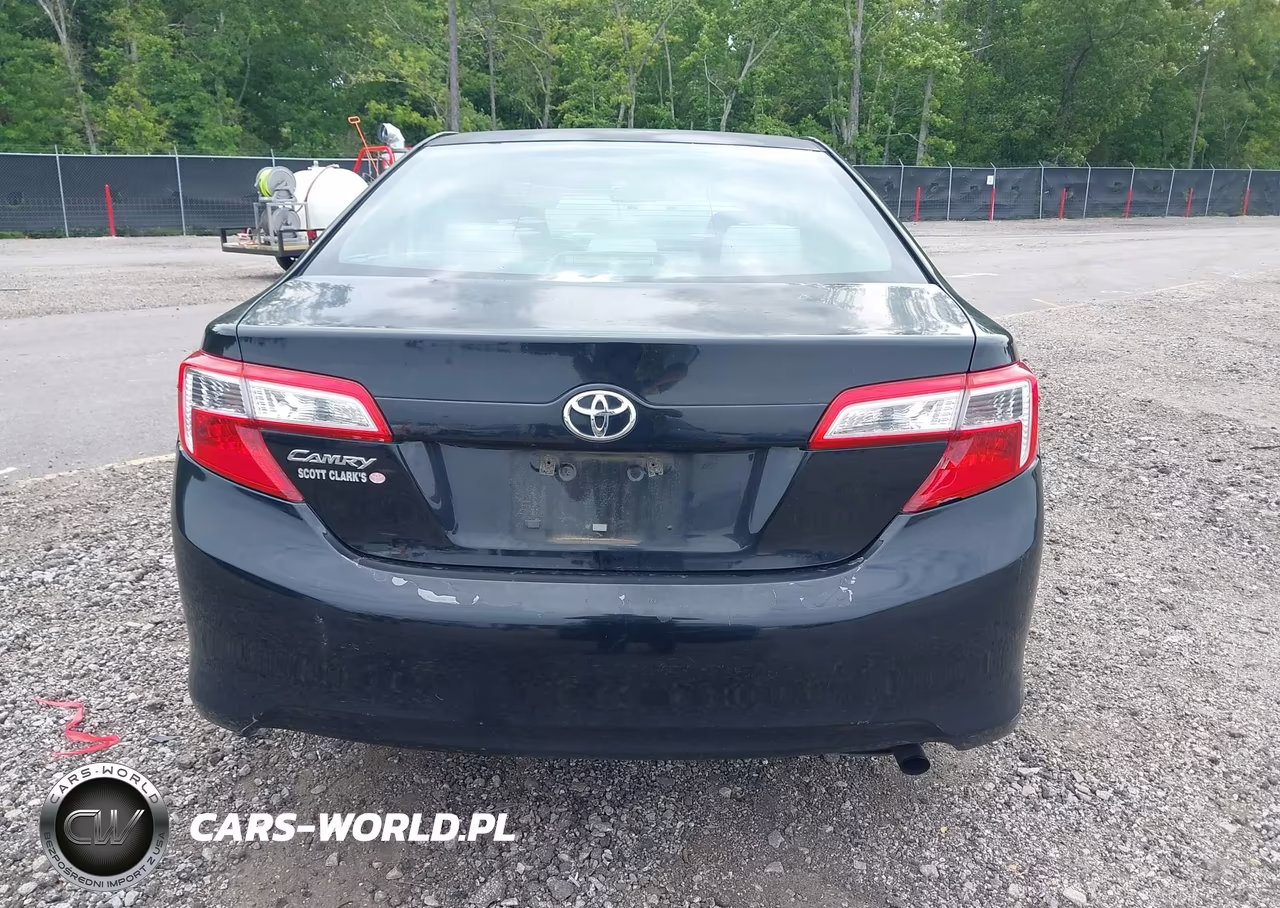 2012 Toyota Camry L VIN:4T1BF1FK4CU606450 - 17