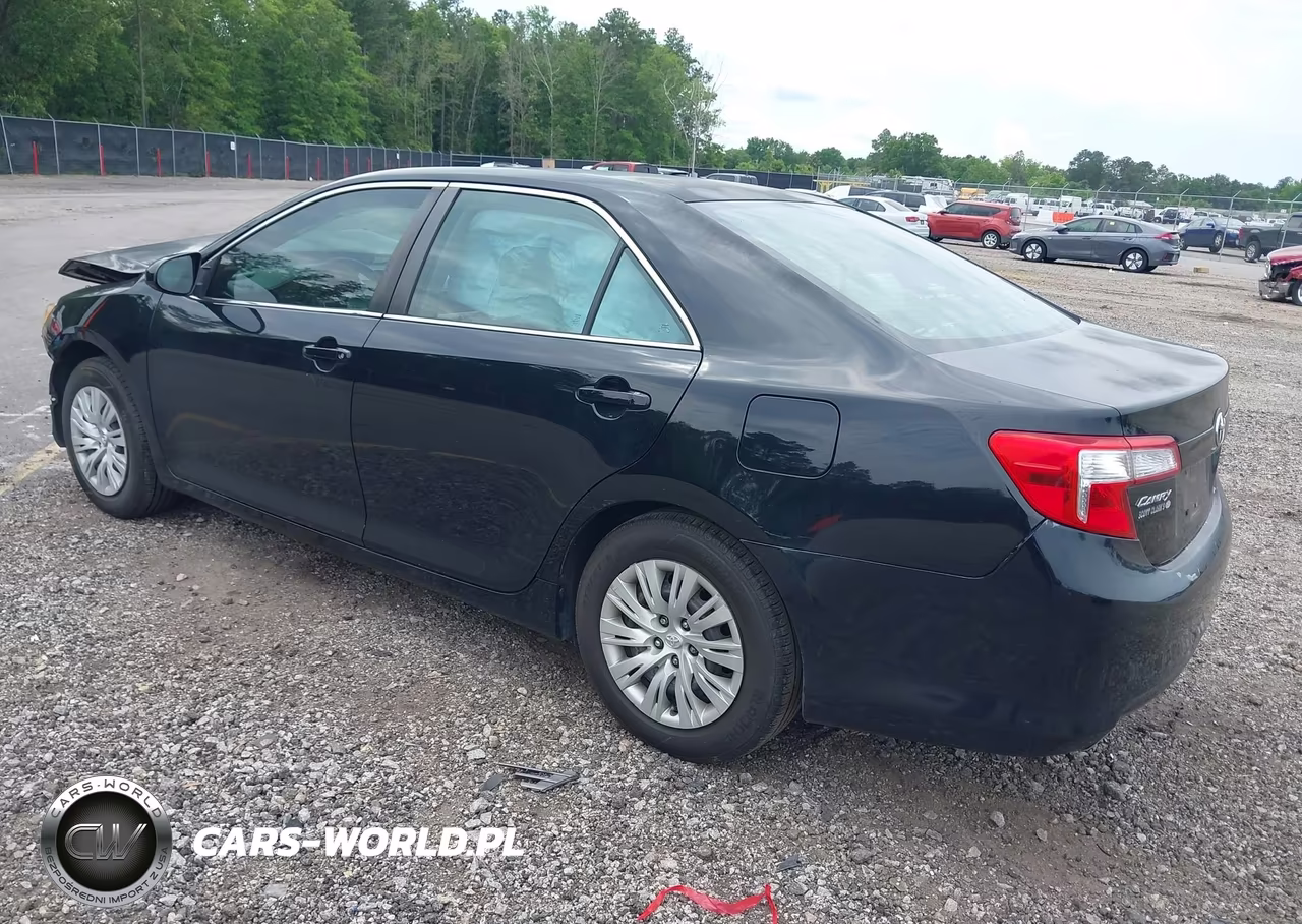 2012 Toyota Camry L VIN:4T1BF1FK4CU606450 - 3