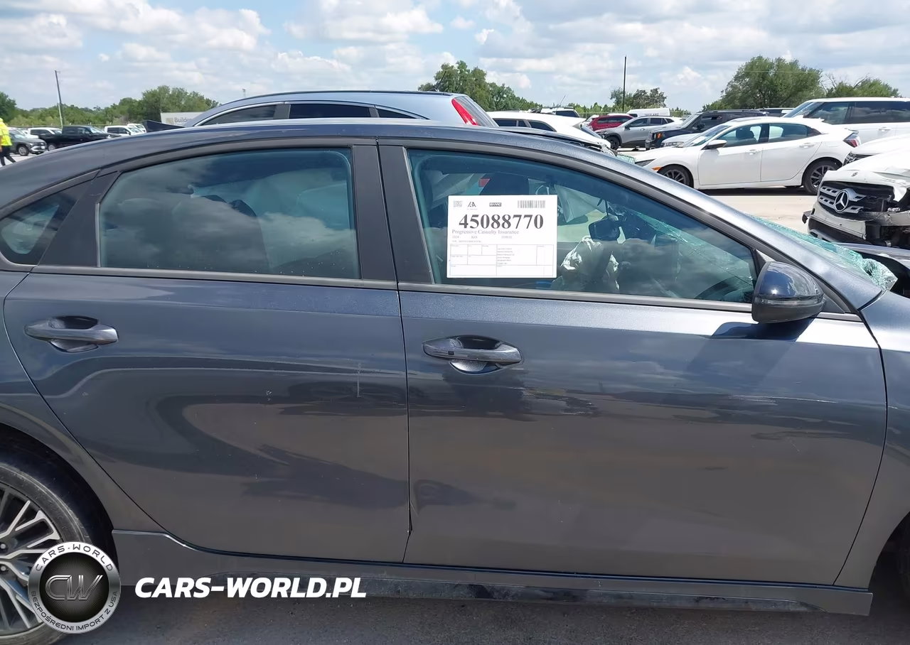 2024 Kia Forte Gt-Line VIN:3KPF54AD4RE824785 - 14